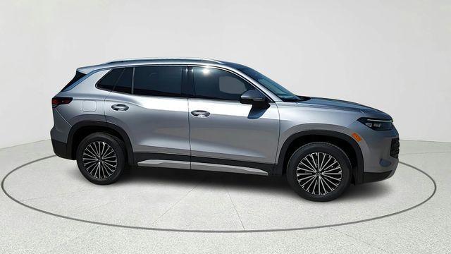 used 2025 Volkswagen Tiguan car, priced at $25,813