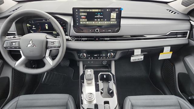 new 2026 Mitsubishi Outlander car, priced at $34,583