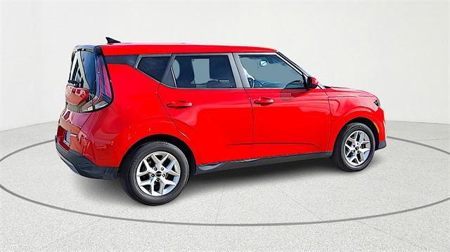 used 2024 Kia Soul car, priced at $16,991