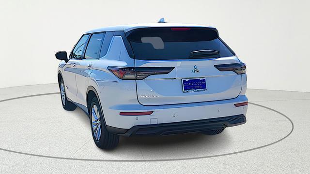 new 2026 Mitsubishi Outlander car, priced at $29,299