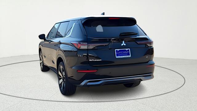 new 2026 Mitsubishi Outlander car, priced at $32,221