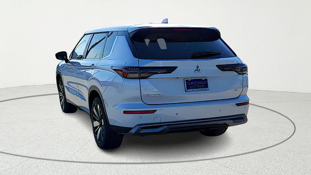 new 2026 Mitsubishi Outlander car, priced at $32,139