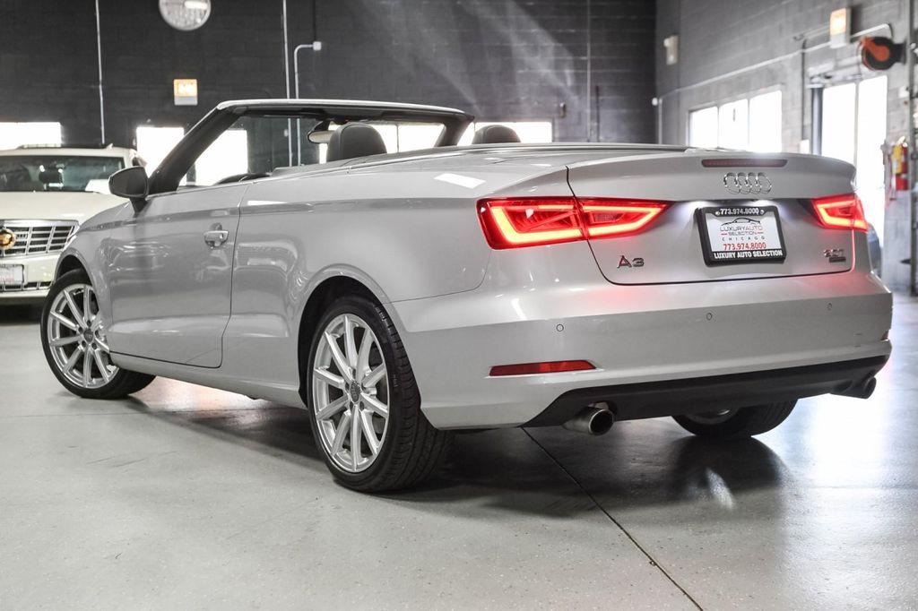 2015 Florett Silver Metallic/Black Roof Audi A3