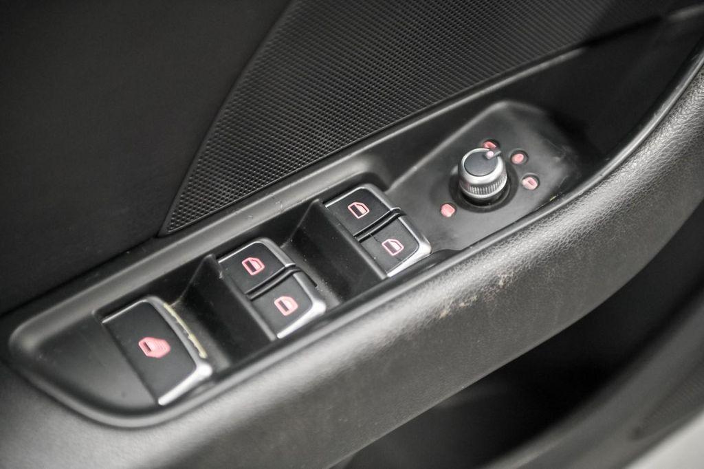 2015 Florett Silver Metallic/Black Roof Audi A3