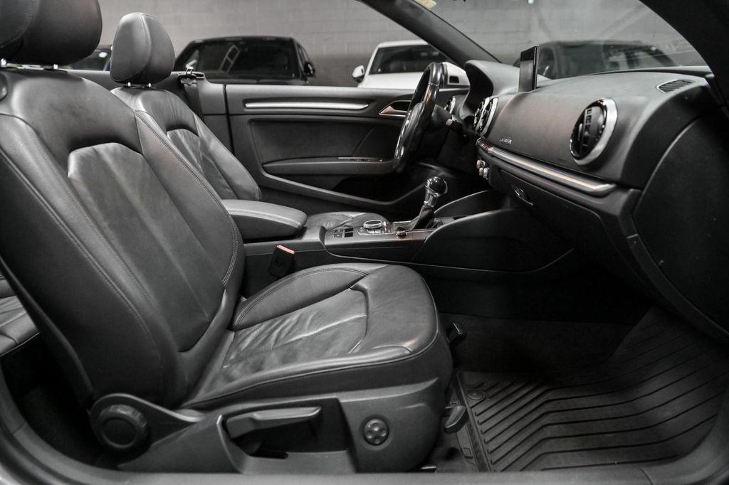 2015 Florett Silver Metallic/Black Roof Audi A3