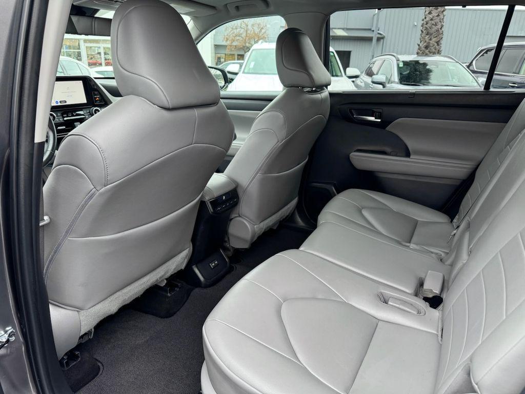used 2023 Toyota Highlander car, priced at $30,998