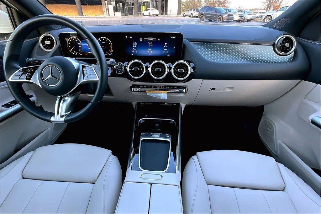 used 2025 Mercedes-Benz GLA 250 car, priced at $35,498