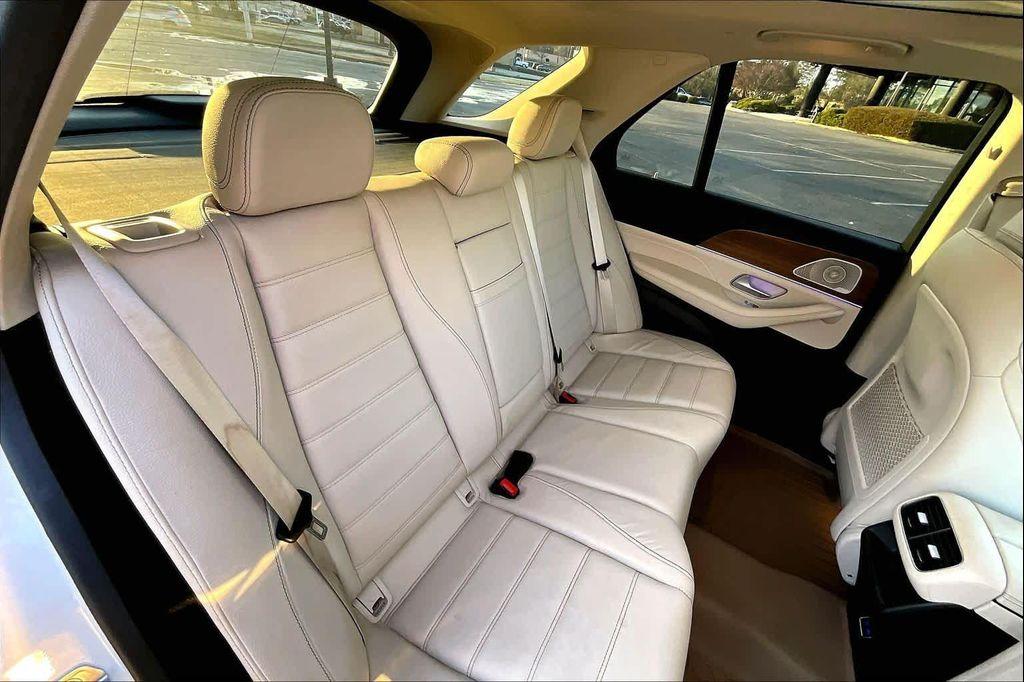 used 2024 Mercedes-Benz GLE 450 car, priced at $59,498