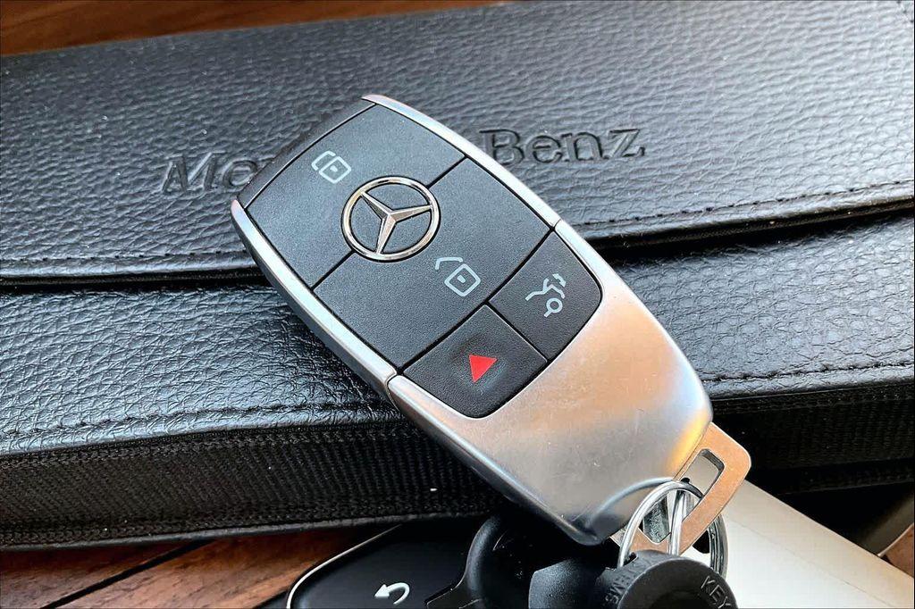 used 2024 Mercedes-Benz GLE 450 car, priced at $59,498