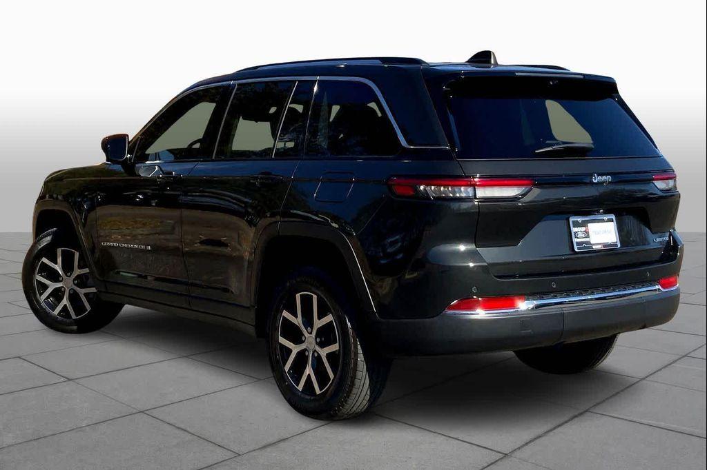 used 2023 Jeep Grand Cherokee car, priced at $28,998