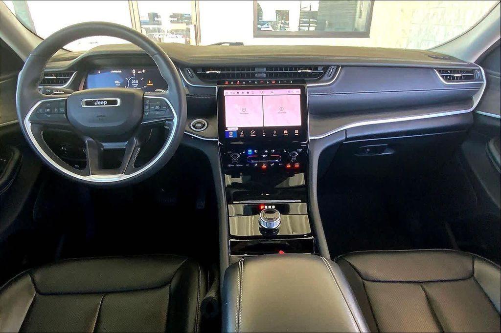 used 2023 Jeep Grand Cherokee car, priced at $28,998