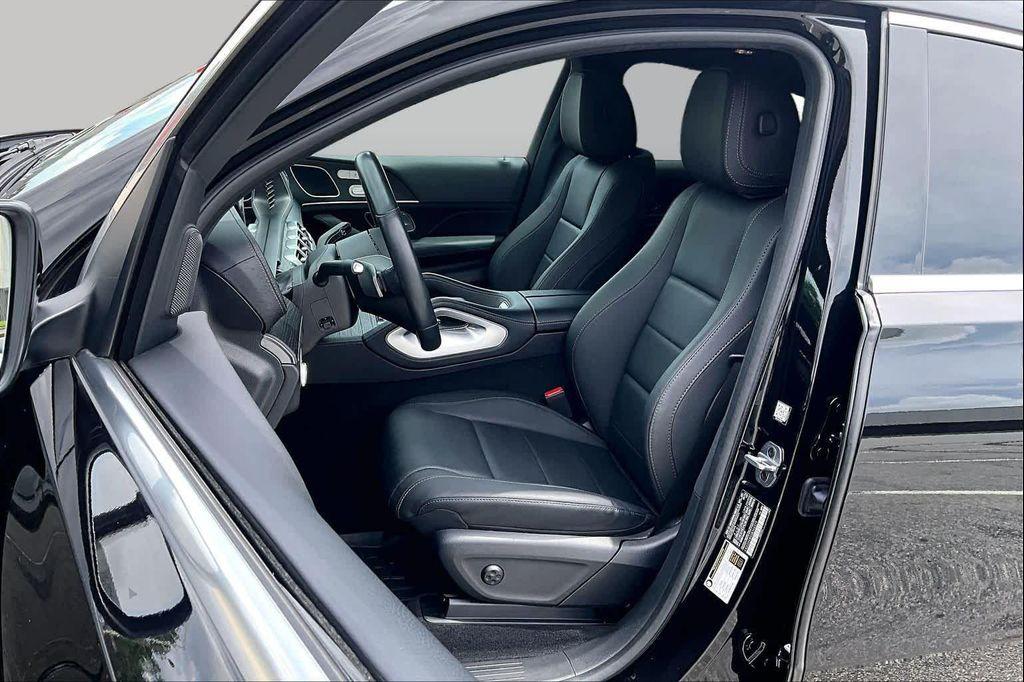 used 2025 Mercedes-Benz GLE 450 car, priced at $71,086