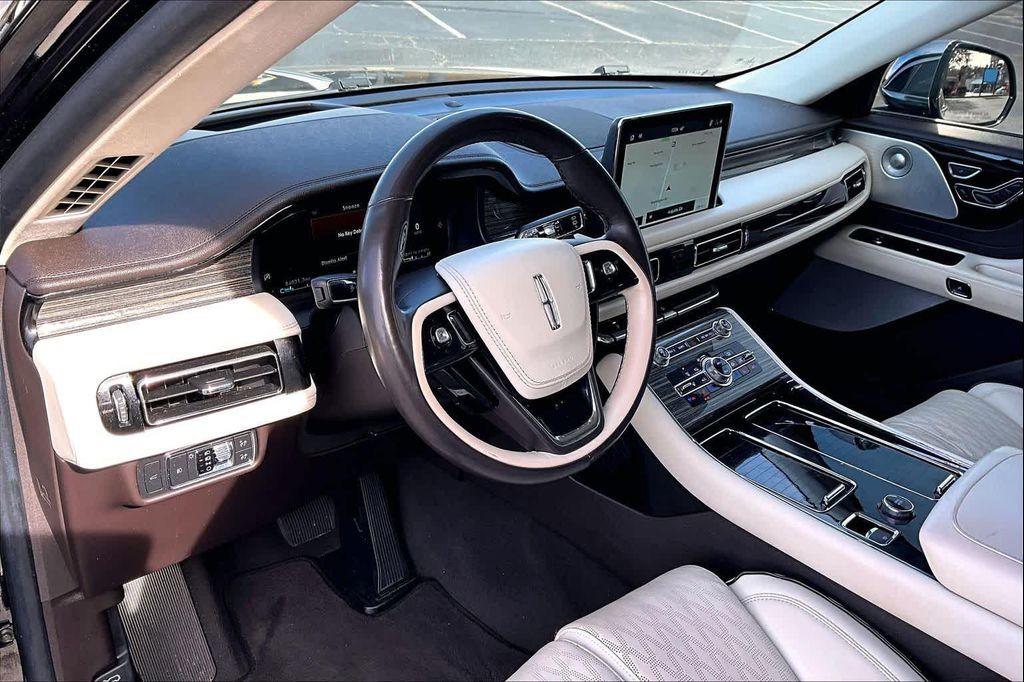 used 2022 Lincoln Aviator car, priced at $42,998