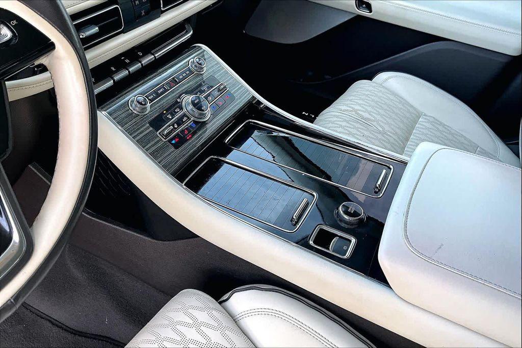 used 2022 Lincoln Aviator car, priced at $42,998