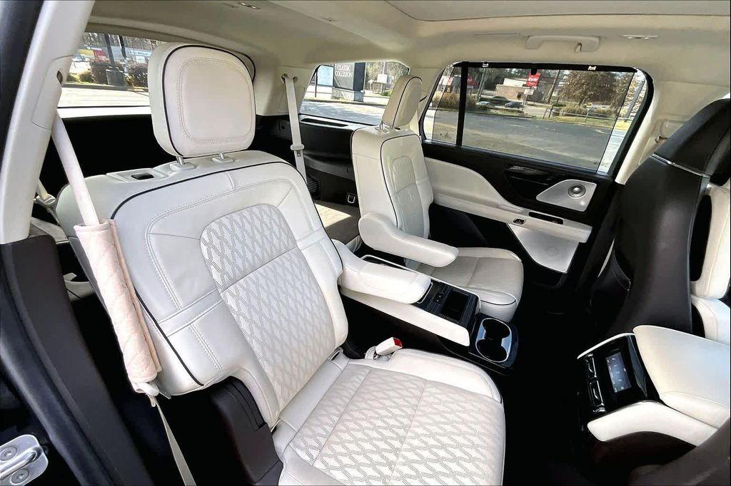 used 2022 Lincoln Aviator car, priced at $42,998
