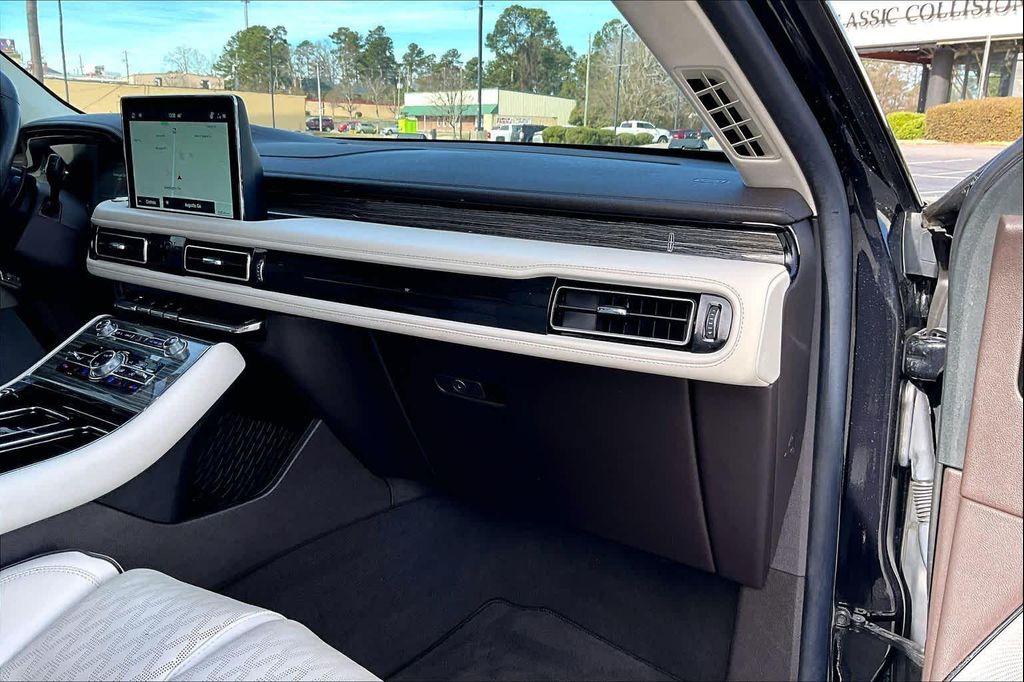 used 2022 Lincoln Aviator car, priced at $42,998