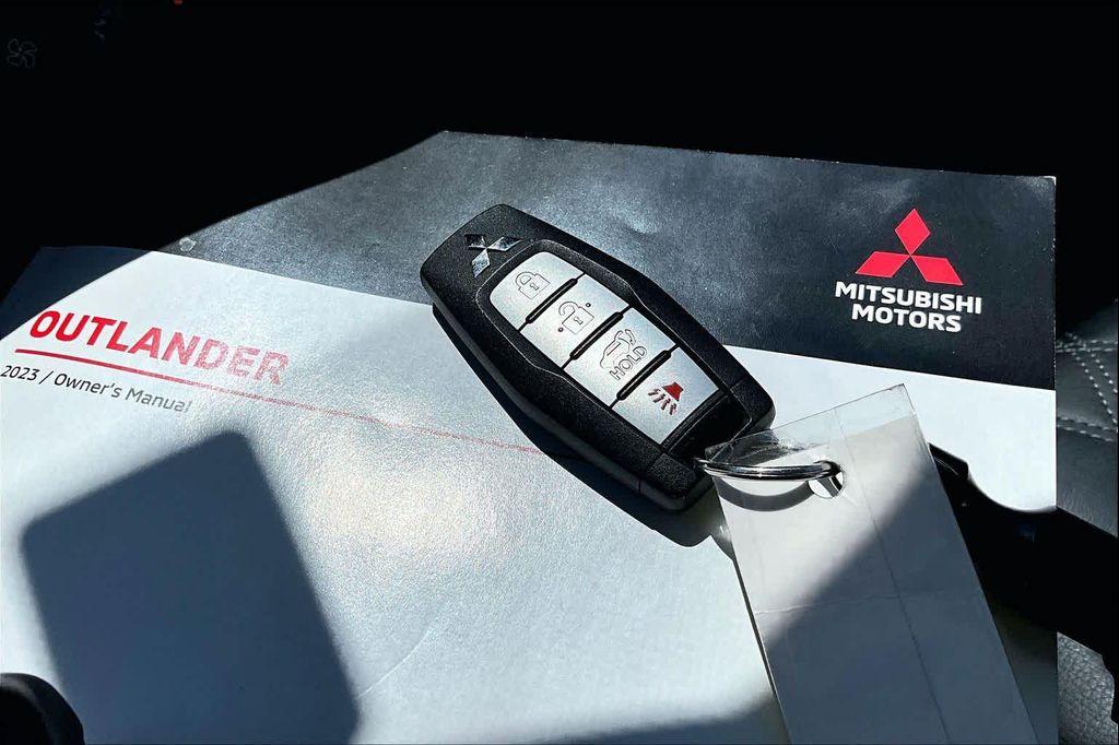 used 2023 Mitsubishi Outlander car, priced at $27,086