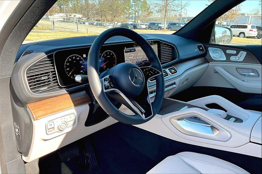 used 2025 Mercedes-Benz GLS 450 car
