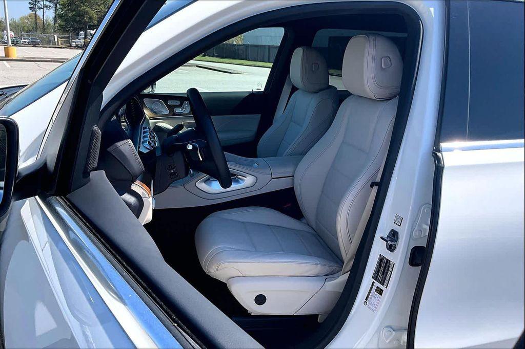 used 2025 Mercedes-Benz GLS 450 car, priced at $84,598