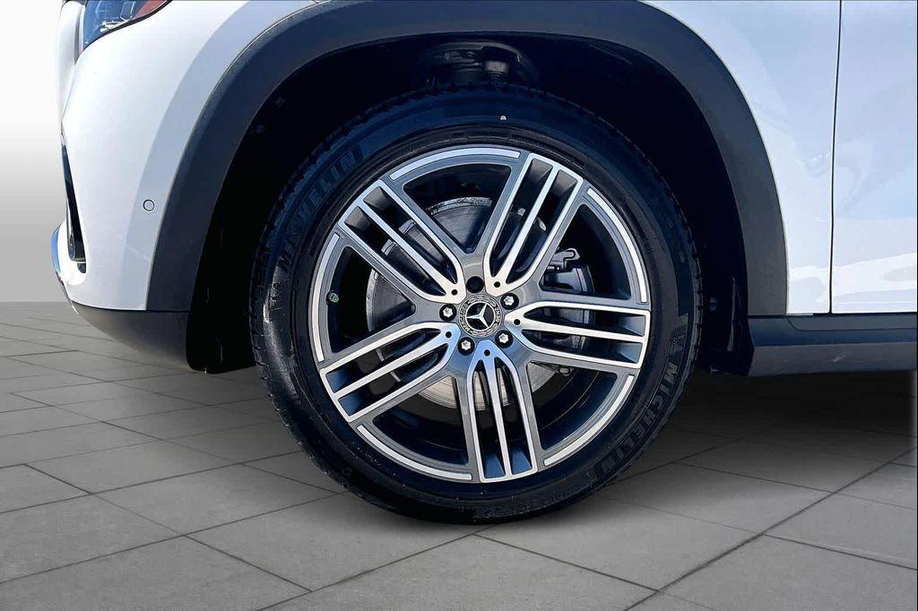 used 2025 Mercedes-Benz GLS 450 car, priced at $84,598