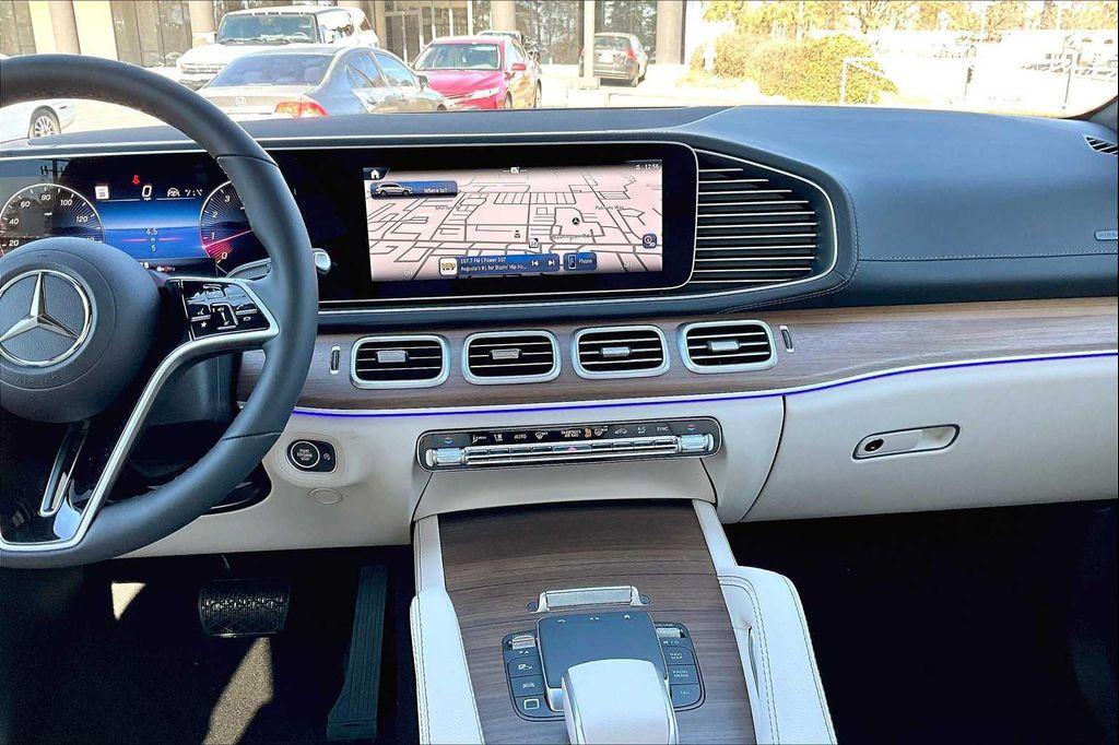 used 2025 Mercedes-Benz GLS 450 car