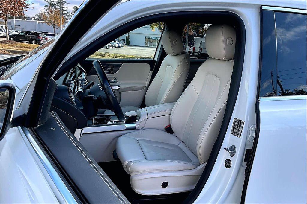 used 2020 Mercedes-Benz GLB 250 car, priced at $22,798