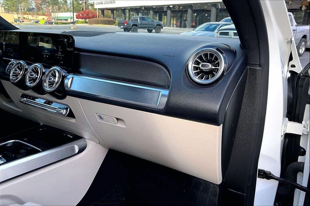 used 2020 Mercedes-Benz GLB 250 car, priced at $22,798