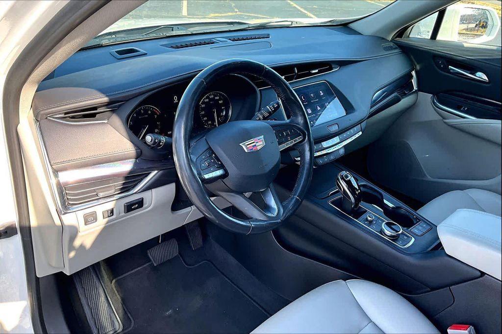 used 2020 Cadillac XT4 car, priced at $20,598