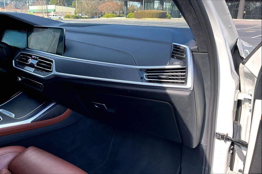 used 2022 BMW X7 car, priced at $44,710