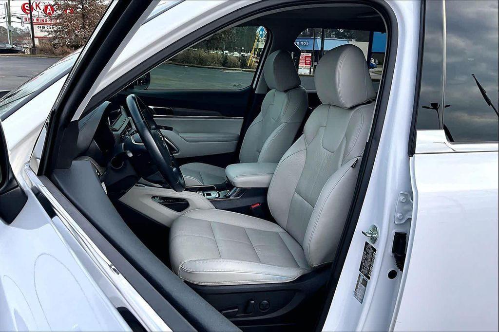 used 2022 Kia Telluride car, priced at $28,598