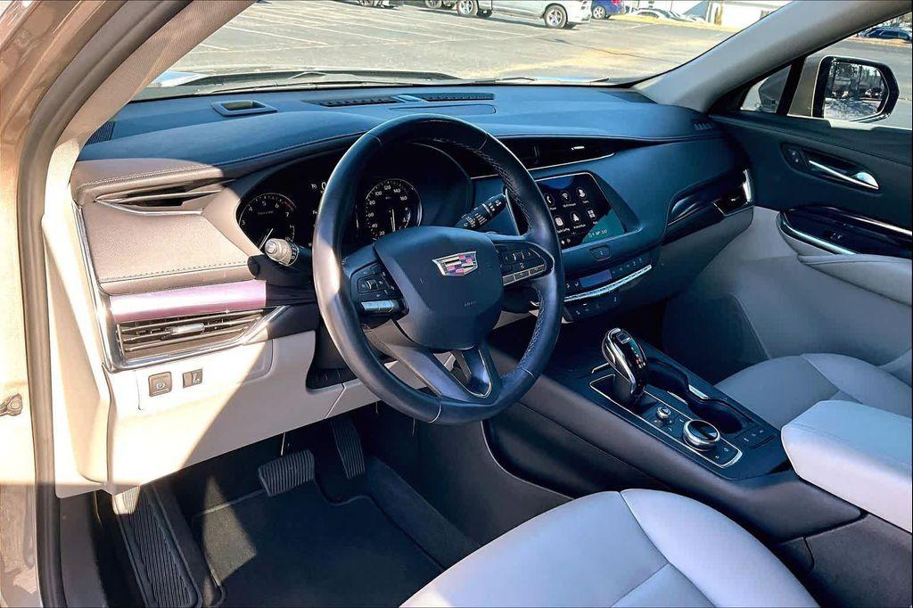 used 2023 Cadillac XT4 car, priced at $27,398
