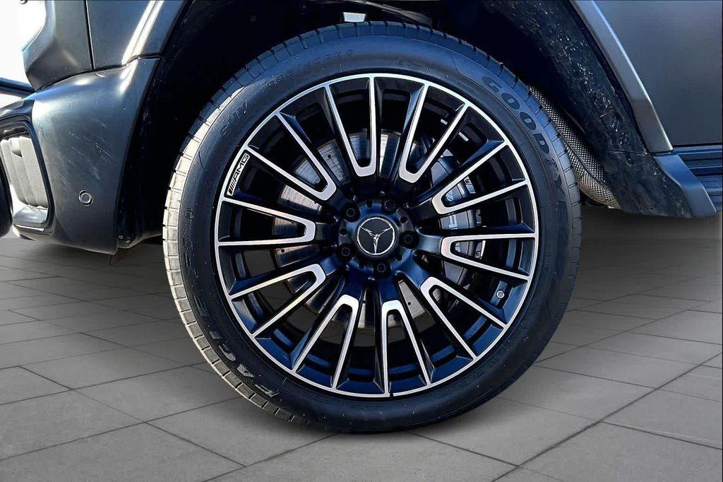 used 2025 Mercedes-Benz AMG G 63 car, priced at $228,998