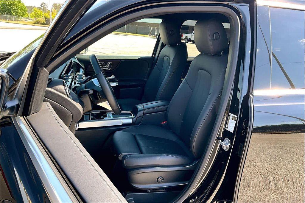 used 2025 Mercedes-Benz GLB 250 car, priced at $42,798