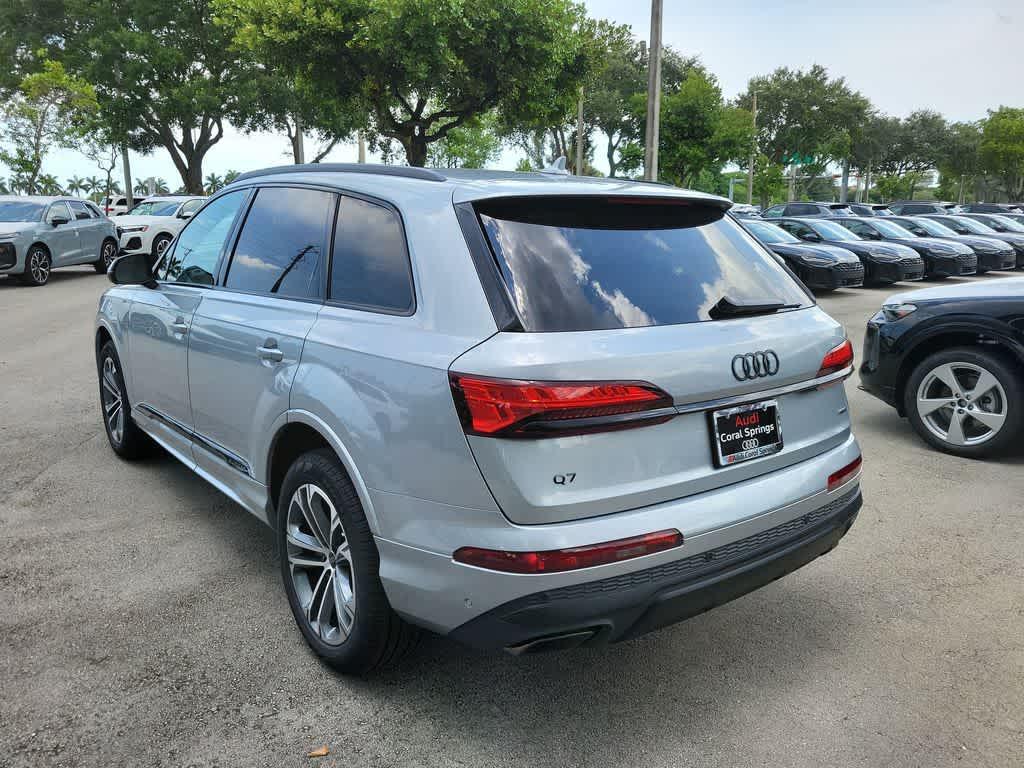 new 2026 Audi Q7 car, priced at $64,678