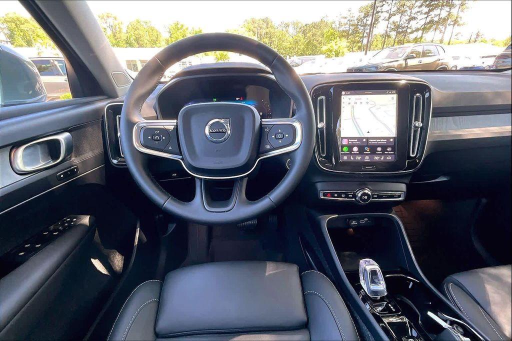 used 2025 Volvo XC40 car, priced at $33,100