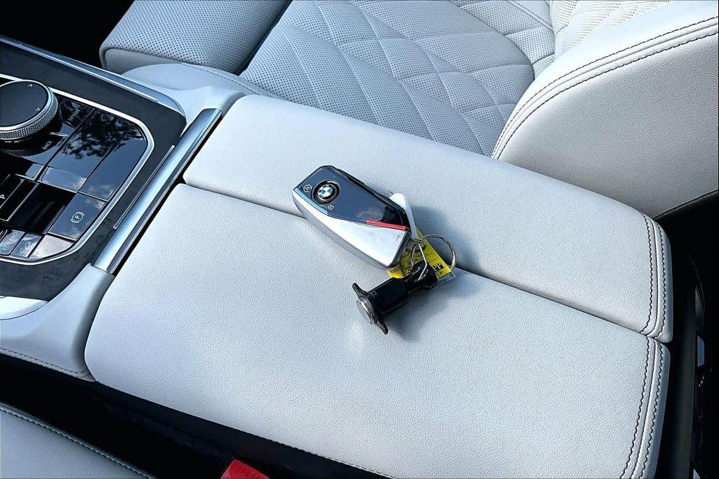 used 2025 BMW X5 car, priced at $61,900