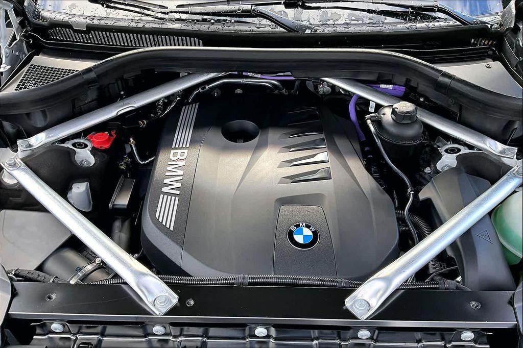 new 2026 BMW X7 car, priced at $101,200