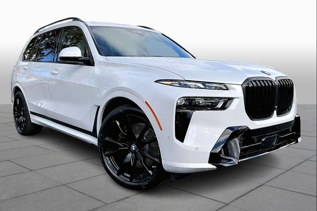 new 2026 BMW X7 car, priced at $101,200