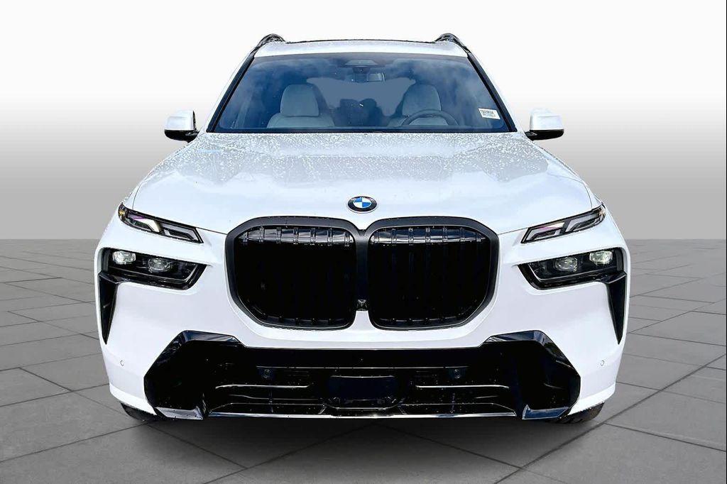 new 2026 BMW X7 car, priced at $101,200