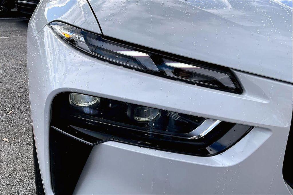 new 2026 BMW X7 car, priced at $101,200