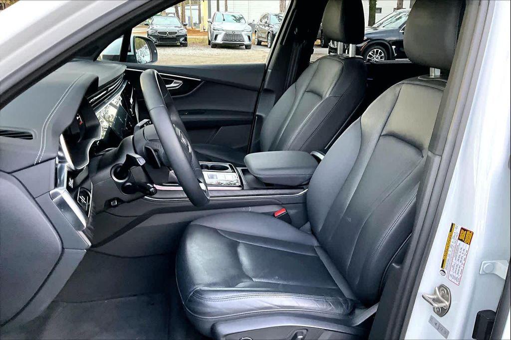used 2023 Audi Q7 car, priced at $46,500