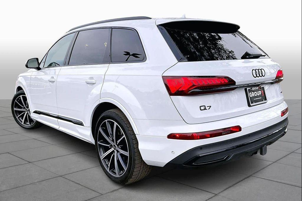 used 2023 Audi Q7 car, priced at $46,500