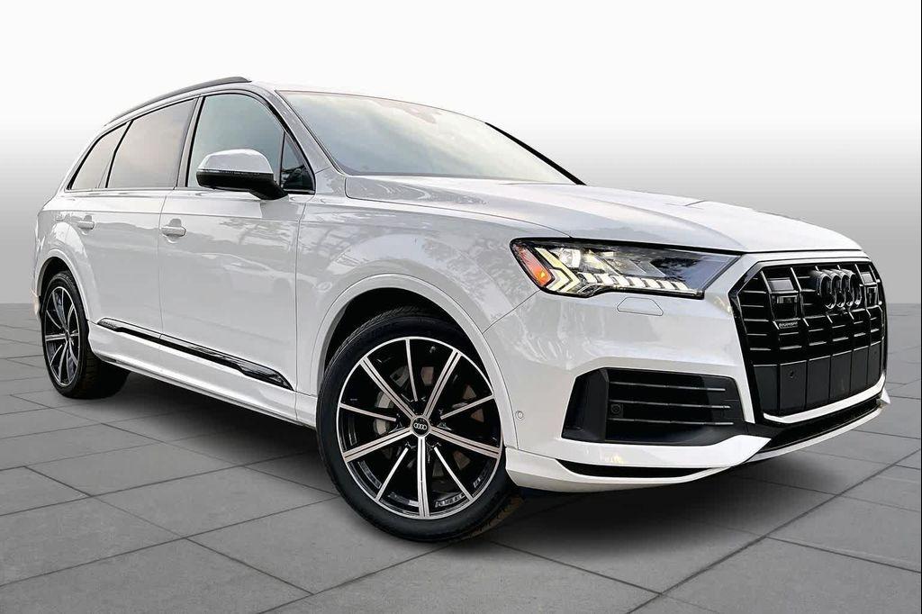 used 2023 Audi Q7 car, priced at $46,500