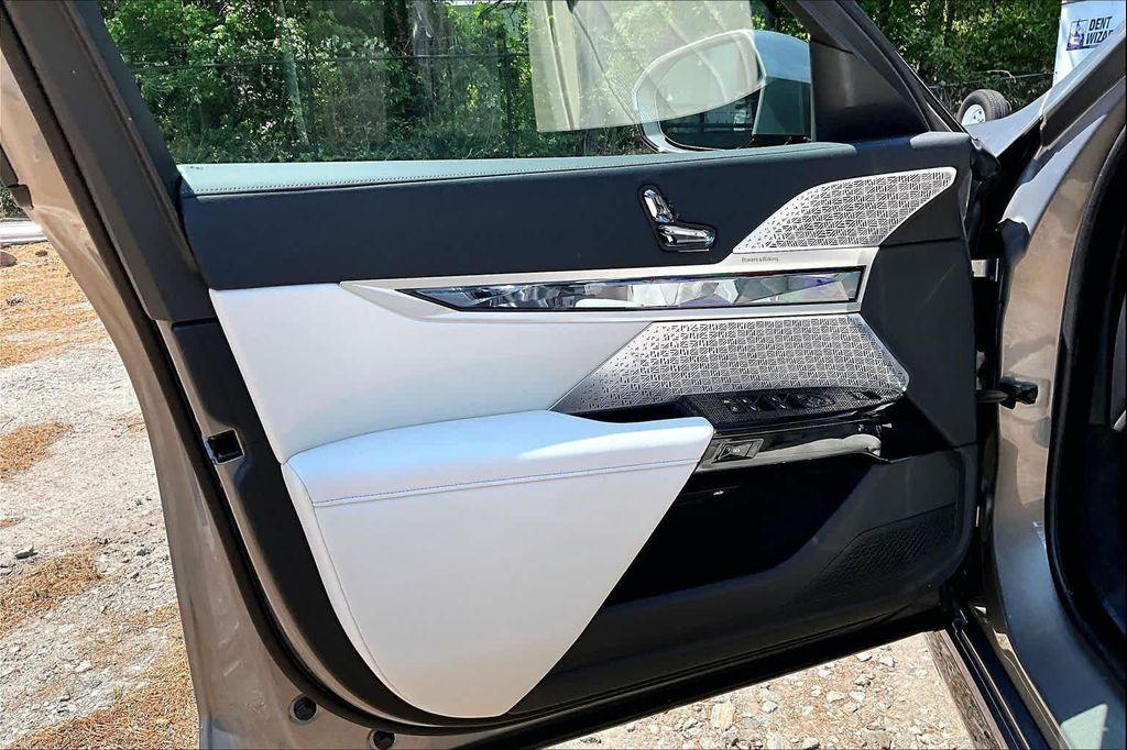new 2026 BMW 760 car, priced at $143,290