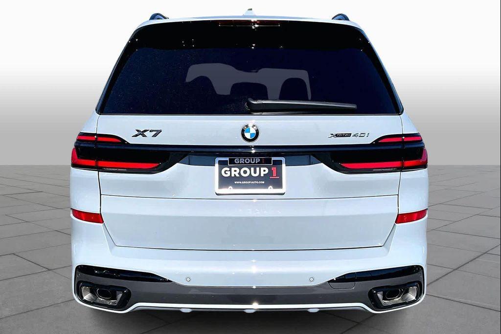 new 2026 BMW X7 car, priced at $100,350