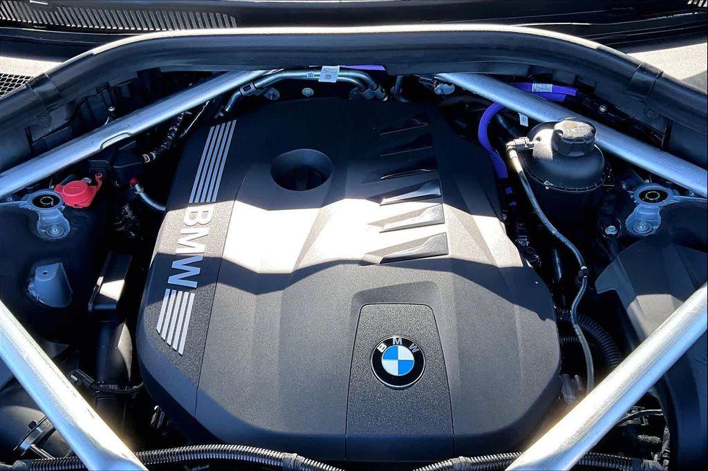 new 2026 BMW X7 car, priced at $100,350
