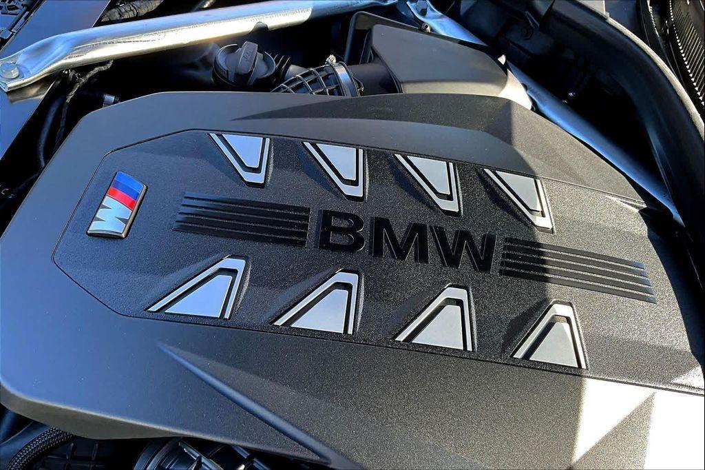 new 2026 BMW X7 car, priced at $131,445