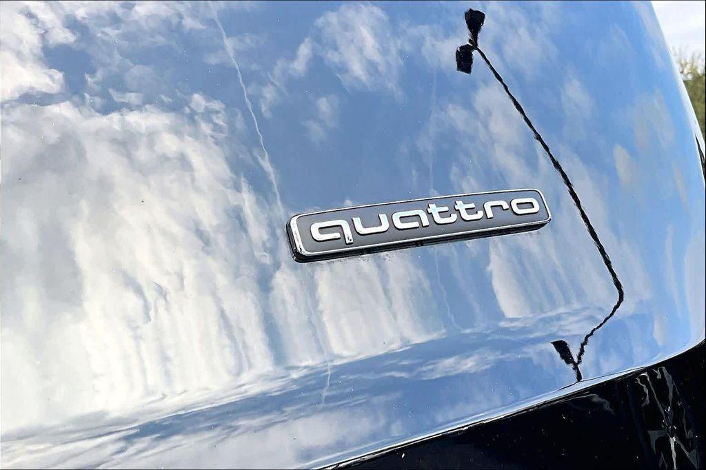 used 2021 Audi Q7 car, priced at $29,100