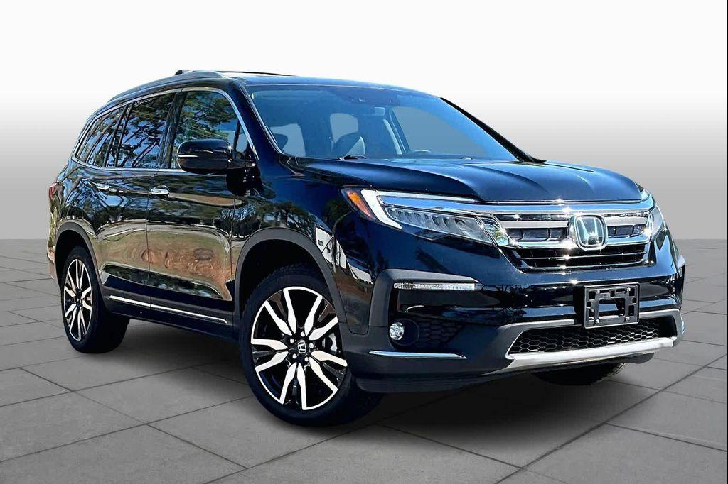 used 2022 Honda Pilot car, priced at $31,900