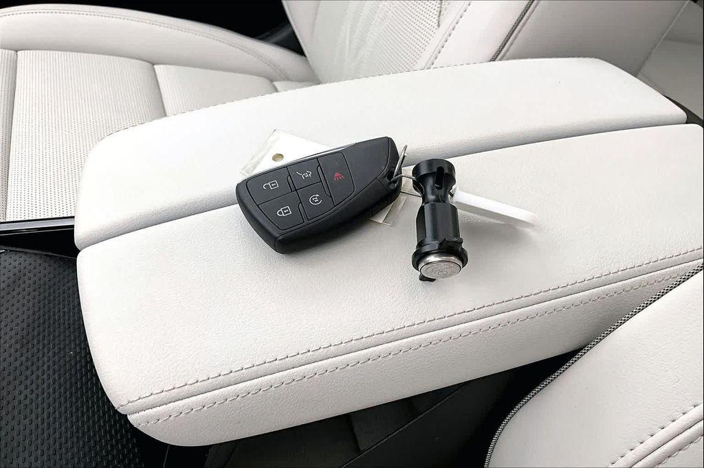 used 2024 Buick Envision car, priced at $39,096
